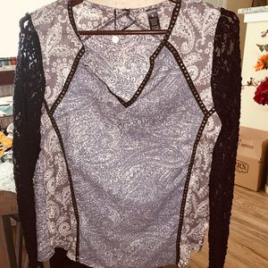 BKE Boutique long sleeve top